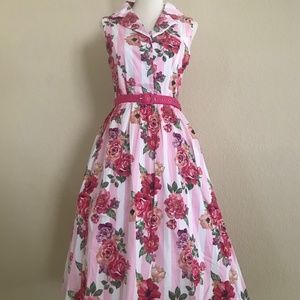 NEW! Lindy Bop "Matilda" Dress in Bouquet Floral Print W/Belt